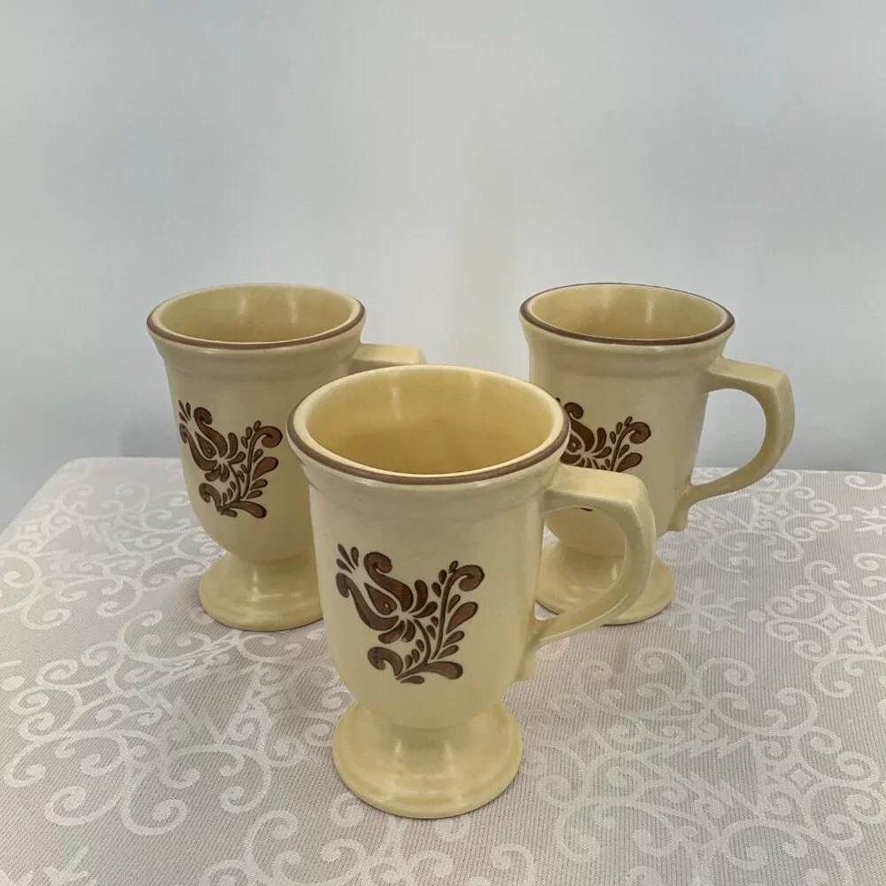 Pfaltzgraff Set Of‎ 3 Vintage Ceramic Pedestal Mugs